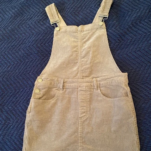 Romper - Picture 1 of 2